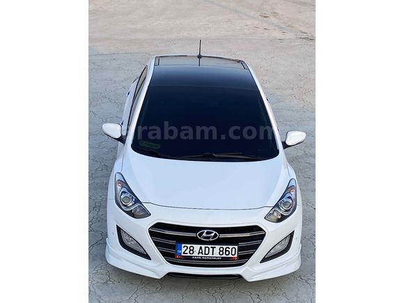 Sahibinden Hyundai i30 1.6 CRDi Elite 2016 Model  128.000 km Beyaz