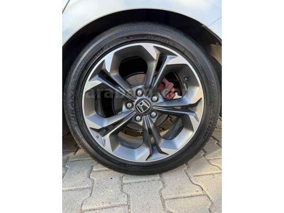 Sahibinden Honda Civic 1.5 i-VTEC Eco Executive Plus 2023 Model 