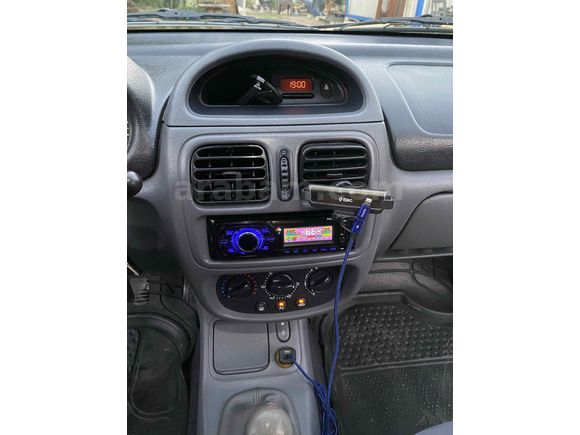 Sahibinden Renault Clio 1.4 RTA 2001 Model 