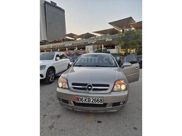 Kamu Personelinden Temiz Aile Aracı Opel Vectra 1.6 Comfort 2004