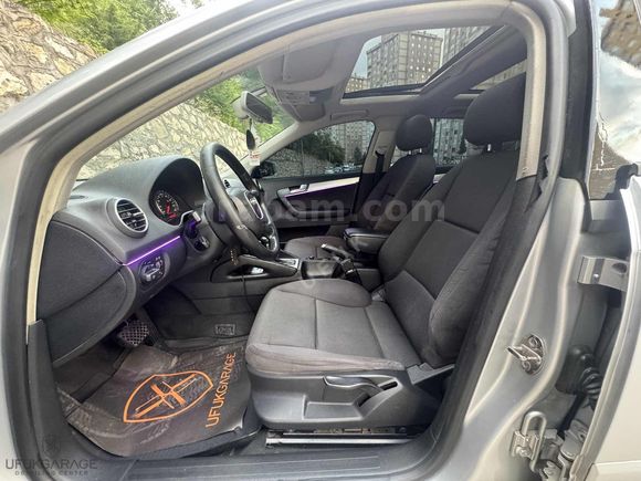 DEĞİŞENSİZ BAKIMLI CAM TAVAN OTOMATİK AUDİ A3