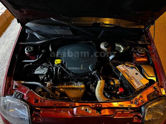 Renault Clio 1.4 RNA 2000 Model