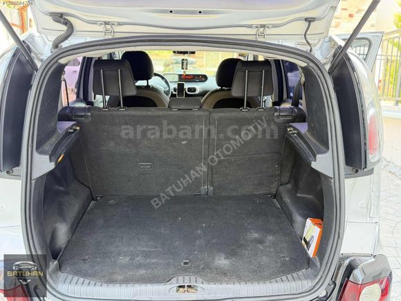 BAT-CAR'dan 2011 DİZEL MANUEL C3 PİCASSO GENİŞ AİLE ARACI