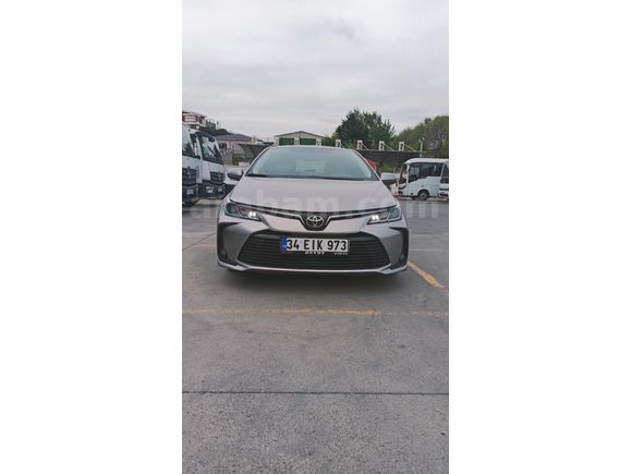 2021 MODEL 40.000 KİLOMETREDE ORİJİNAL TOYOTA COROLLAl