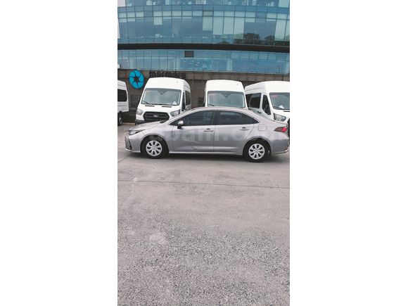2021 MODEL 40.000 KİLOMETREDE ORİJİNAL TOYOTA COROLLAl