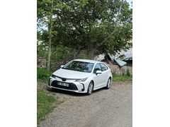 Sahibinden Toyota Corolla 1.5 Vision Plus 2024 Model  10.800 km Beyaz