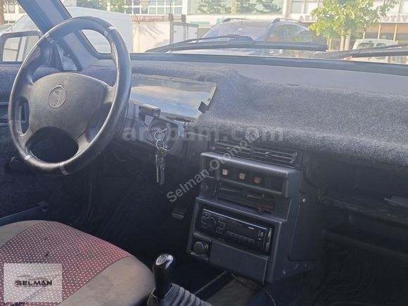SELMAN OTOMOTİVDEN 1991 LADA 1.5 TEK DEĞİŞENLİ SIFIR MUAYENE