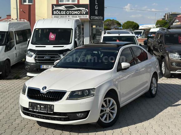 CAM TAVAN G KAMERA BOYASIZ HATASIZ 129 km  Skoda Octavia 1.6 TDI Style CR 2016 Model Van