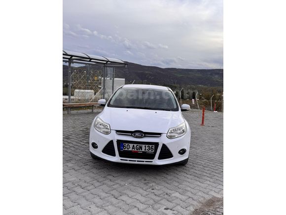 Sahibinden Ford Focus 3.... 1.0 GTDi Style 2012 Model  178.000 km Beyaz
