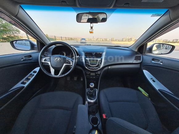 Sahibinden Hyundai Accent Blue 1.6 CRDI Prime 2012 Model