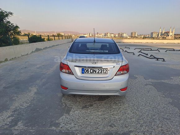 Sahibinden Hyundai Accent Blue 1.6 CRDI Prime 2012 Model
