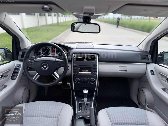 H&M MOTORS TR TEK İLK EL 68.000 KM MERSEDES B150 CAM TAVAN