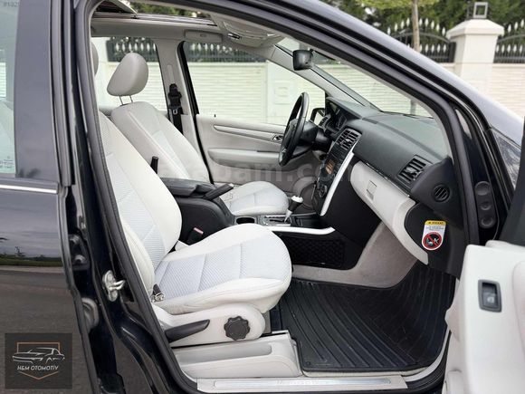 H&M MOTORS TR TEK İLK EL 68.000 KM MERSEDES B150 CAM TAVAN