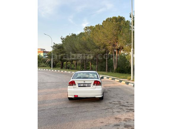 Sahibinden Honda Civic 1.6i VTEC ES 2005 Model 