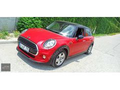 MİNİ COOPER 1.5 TÜRKİYE PAKETİ,OTOMATİK,KIRMIZI,DÜŞÜK KİLOMETRE