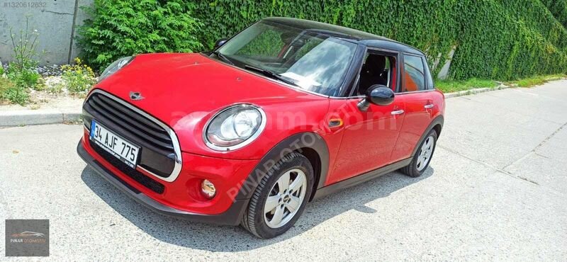 Galeriden Mini Cooper 1.5 Türkiye Paketi 2017 Model İstanbul 78.000 km Kırmızı