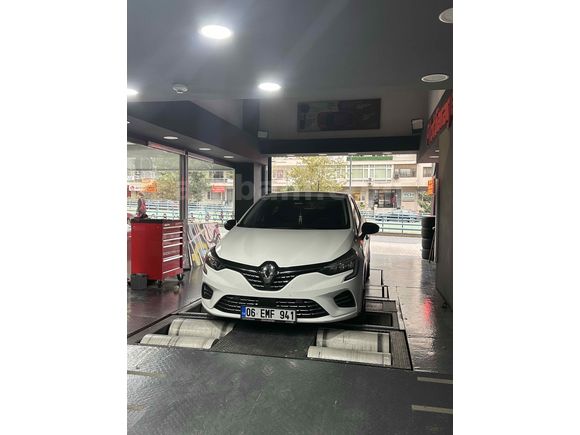 Sahibinden Renault Clio 1.0 SCe Joy 2023 Model 