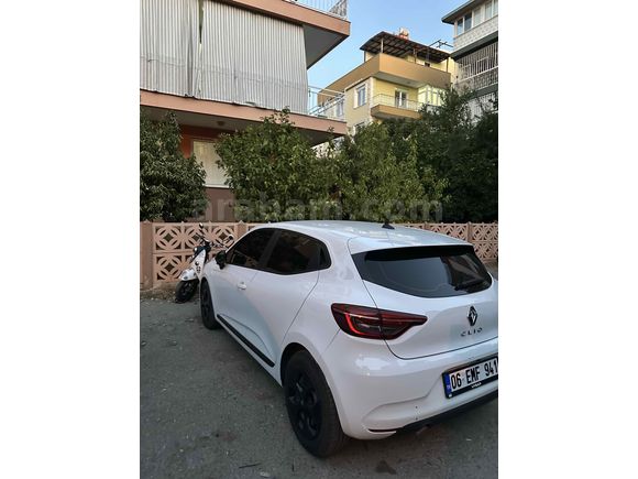 Sahibinden Renault Clio 1.0 SCe Joy 2023 Model 