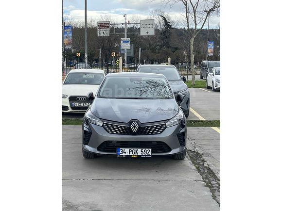 Sahibinden Renault Clio 1.0 TCe Evolution 2025 Model  80 km Füme