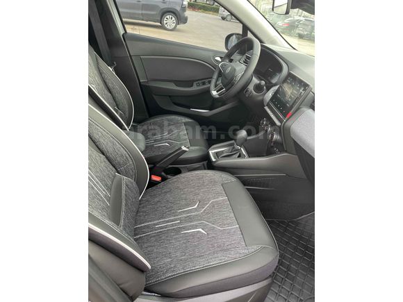 Sahibinden Renault Clio 1.0 TCe Evolution 2025 Model  80 km Füme