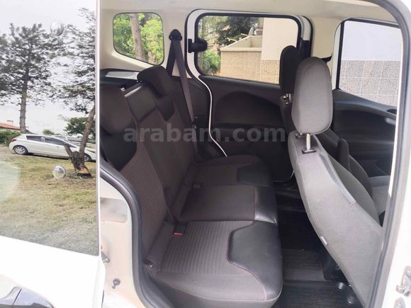 Sahibinden Ford Tourneo Courier 1.5 TDCi Titanium Plus 2022 Model 