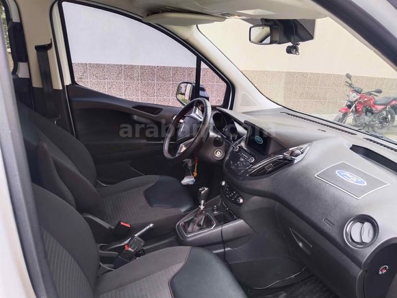 Sahibinden Ford Tourneo Courier 1.5 TDCi Titanium Plus 2022 Model 