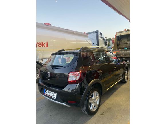 Sahibinden Dacia Sandero 1.5 dCi Stepway 2015 Model 