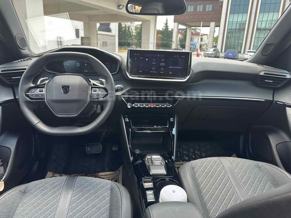 Sahibinden Peugeot 2008 1.2 PureTech Allure 2025 Model 