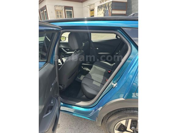 Sahibinden Peugeot 2008 1.2 PureTech Allure 2025 Model 