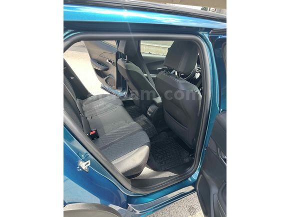Sahibinden Peugeot 2008 1.2 PureTech Allure 2025 Model 