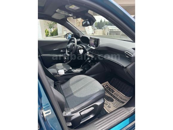 Sahibinden Peugeot 2008 1.2 PureTech Allure 2025 Model 