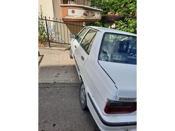 Sahibinden Renault R 9 1.4 Broadway RN 1997 Model