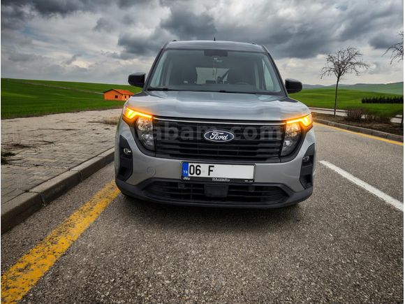 Sahibinden Ford Tourneo Courier 1.0 EcoBoost Titanium 2024 Model Ankara 15500 km Gri