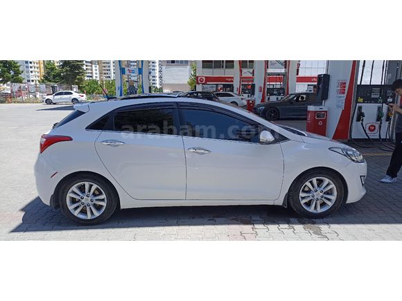 Sahibinden Hyundai i30 1.6 CRDi Elite 2014 Model