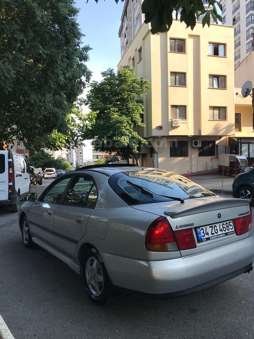 Sahibinden Mitsubishi Carisma 1.8 GDI Elegance 1999 Model İstanbul 302.000 km Gri (Gümüş) 2