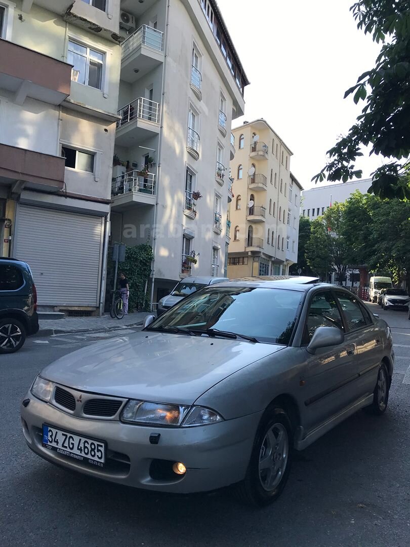 Sahibinden Mitsubishi Carisma 1.8 GDI Elegance 1999 Model İstanbul 302.000 km Gri (Gümüş) 7