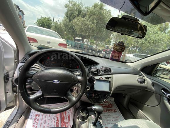 Sahibinden Ford Focus 1.6 Ghia 2001 Model 