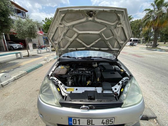Sahibinden Ford Focus 1.6 Ghia 2001 Model 