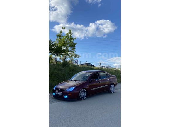 Sahibinden Ford Focus 1.6 Ghia 2000 Model 