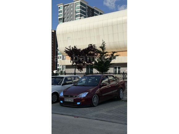 Sahibinden Ford Focus 1.6 Ghia 2000 Model 