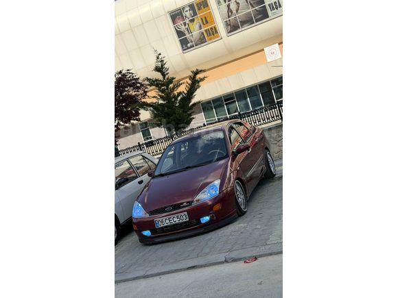 Sahibinden Ford Focus 1.6 Ghia 2000 Model 
