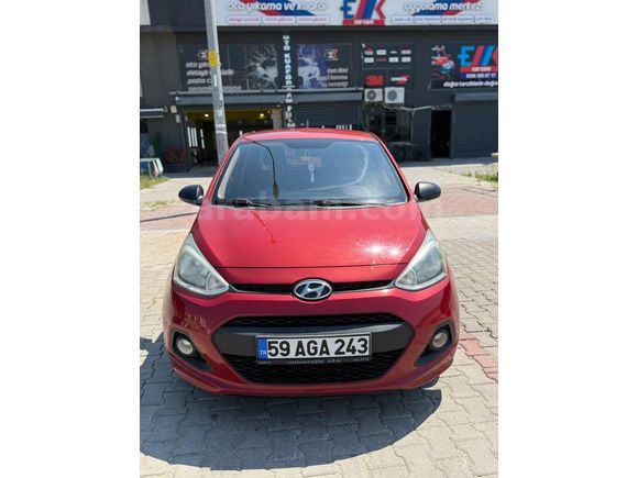 Sahibinden Hyundai i10 1.0 D-CVVT Style 2014 Model Çanakkale 77.000 km Kırmızı