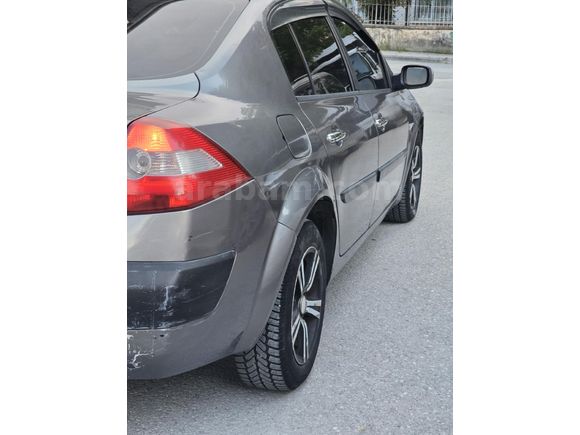 Sahibinden Renault Megane 1.4 Authentique 2005 Model