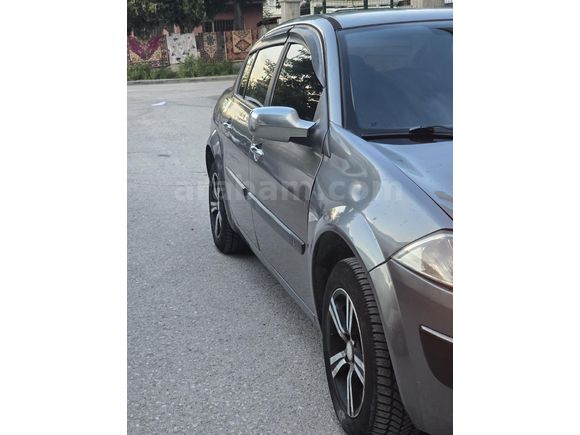 Sahibinden Renault Megane 1.4 Authentique 2005 Model