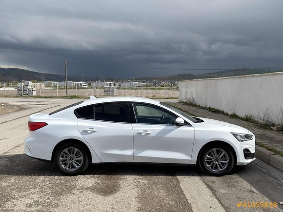 2024 Ford Focus Titanium Stil 1.5 Ecoblue Hatasız/Boyasız
