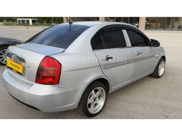 2010 MODEL HYUNDAİ ACCENT ERA 1.5CRDİ VGT SIFIR MOTOR BAKIMLI