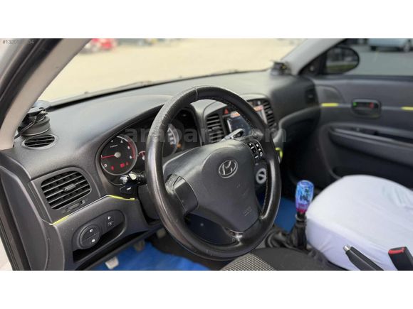 2010 MODEL HYUNDAİ ACCENT ERA 1.5CRDİ VGT SIFIR MOTOR BAKIMLI