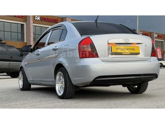 2010 MODEL HYUNDAİ ACCENT ERA 1.5CRDİ VGT SIFIR MOTOR BAKIMLI