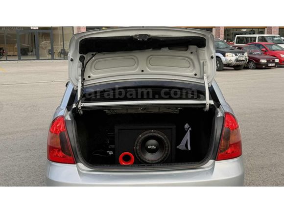2010 MODEL HYUNDAİ ACCENT ERA 1.5CRDİ VGT SIFIR MOTOR BAKIMLI