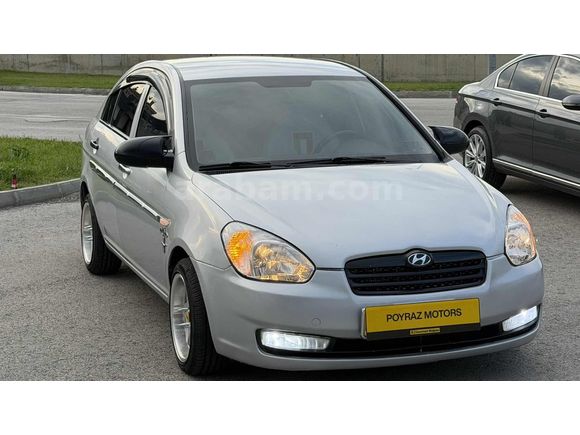 2010 MODEL HYUNDAİ ACCENT ERA 1.5CRDİ VGT SIFIR MOTOR BAKIMLI